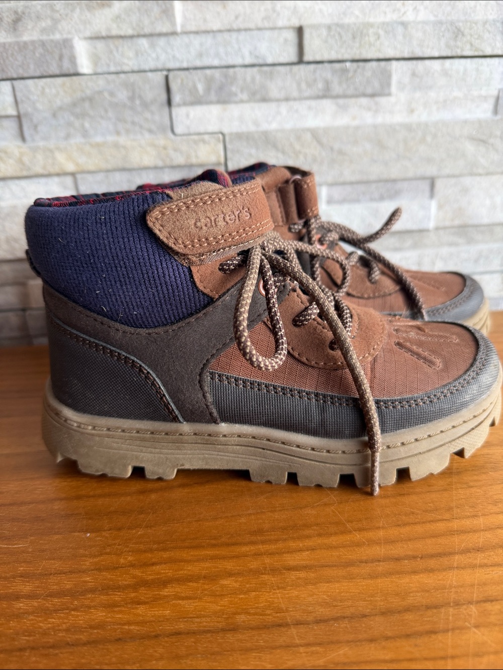 Boys size 1, Carter, hiking winter boots brown plaid High top